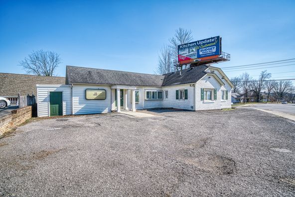 146 S Lowe Ave, Cookeville, TN 38501